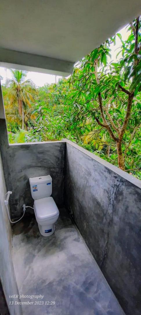 Hotel Jungle Escape Hiriketiya à Dikwella Extérieur photo